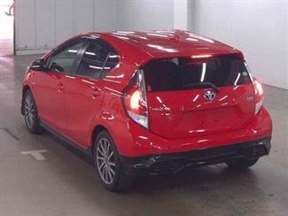 2016 Toyota Aqua - Thumbnail
