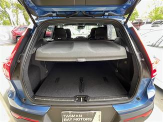 2020 Volvo XC40 - Thumbnail