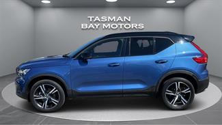 2020 Volvo XC40 - Thumbnail