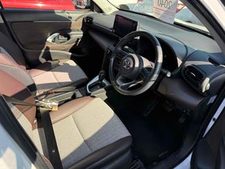 2023 Toyota Yaris Cross - Thumbnail