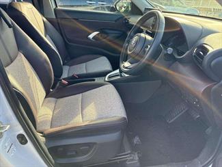 2023 Toyota Yaris Cross - Thumbnail