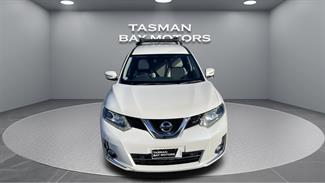 2015 Nissan X-Trail - Thumbnail