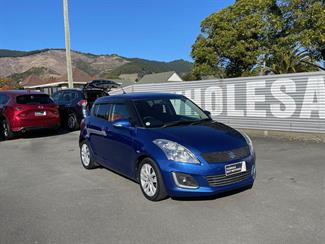 2013 Suzuki Swift - Thumbnail