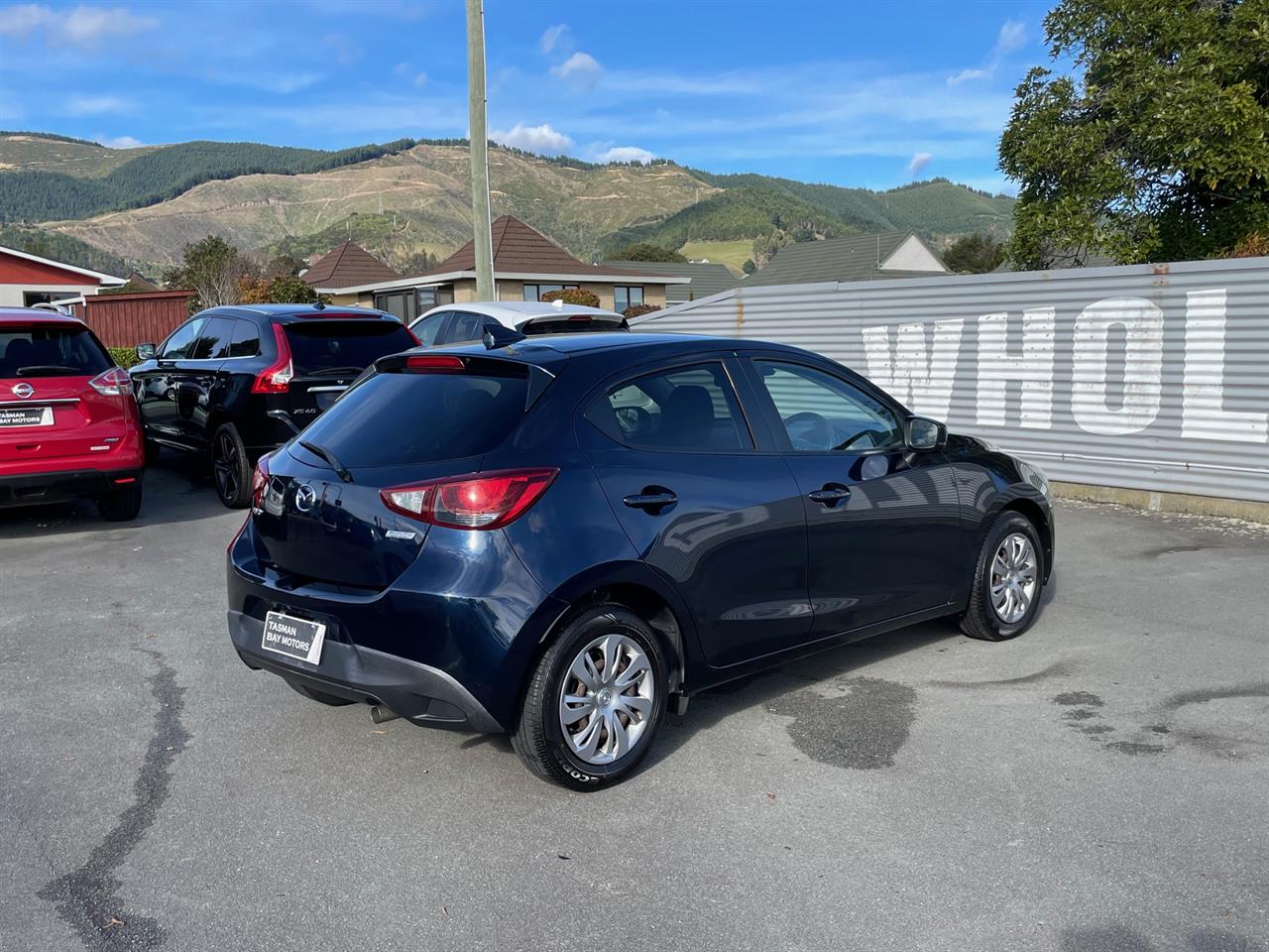 2017 Mazda Demio