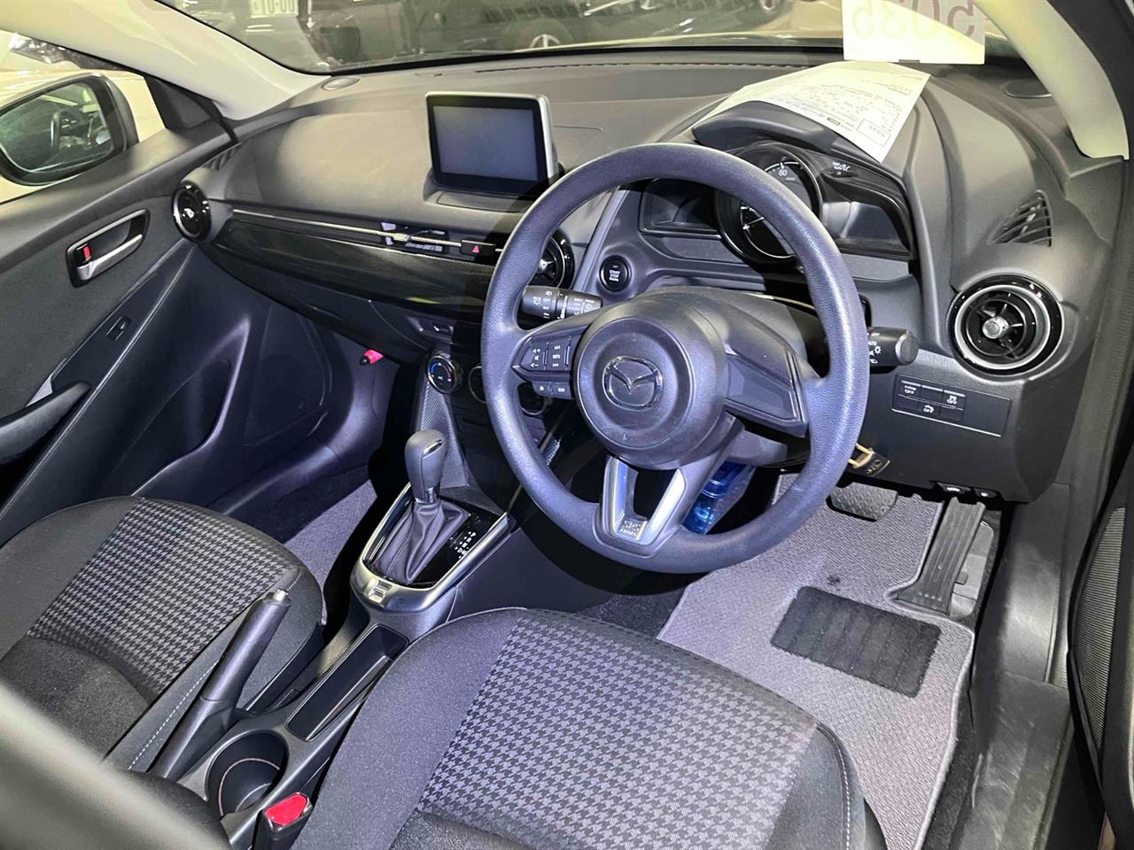 2017 Mazda Demio