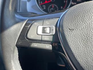 2015 Volkswagen Golf - Thumbnail