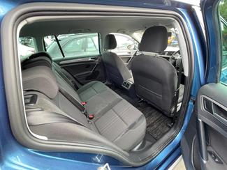 2015 Volkswagen Golf - Thumbnail