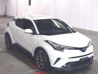 2017 Toyota C-HR - Thumbnail