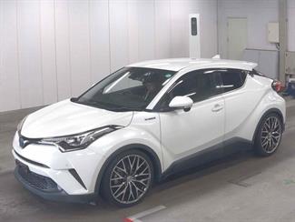 2017 Toyota C-HR - Thumbnail