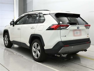 2020 Toyota RAV4 - Thumbnail
