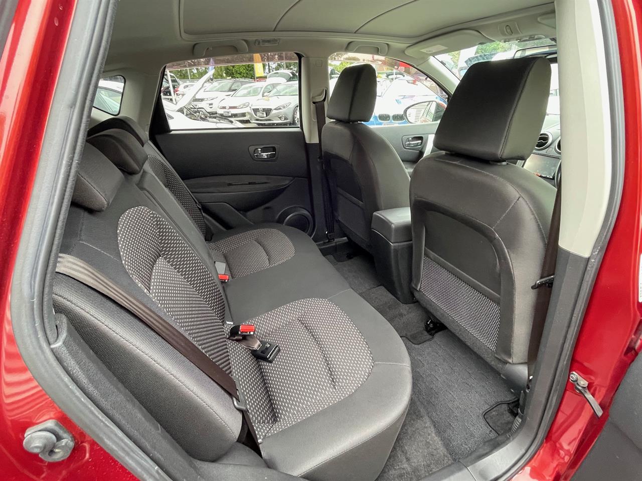 2012 Nissan Dualis