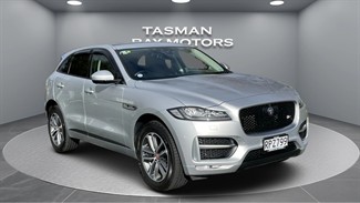 2017 Jaguar F-PACE - Thumbnail