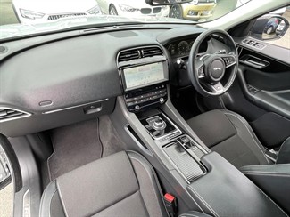 2017 Jaguar F-PACE - Thumbnail