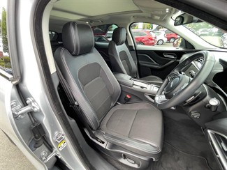 2017 Jaguar F-PACE - Thumbnail