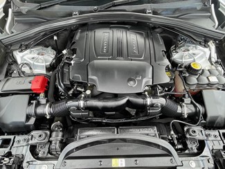 2017 Jaguar F-PACE - Thumbnail