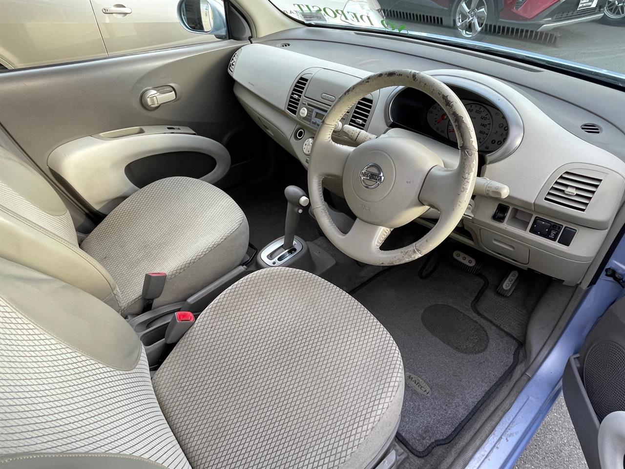 2002 Nissan March