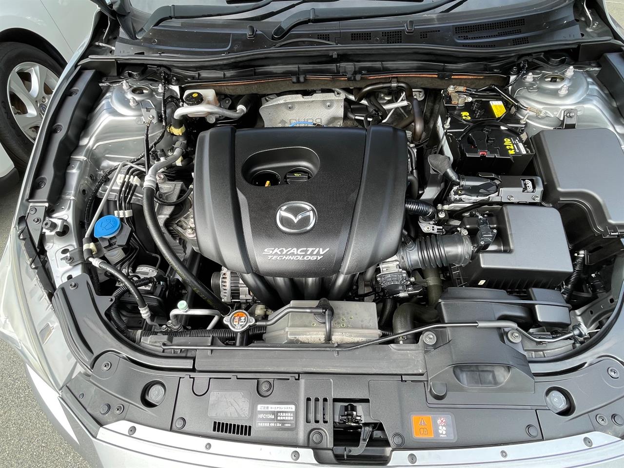 2013 Mazda Axela