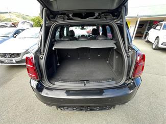 2020 Mini Countryman - Thumbnail