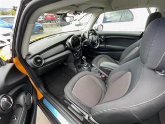 2014 Mini Cooper - Thumbnail