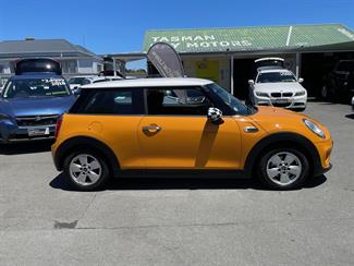 2014 Mini Cooper - Thumbnail