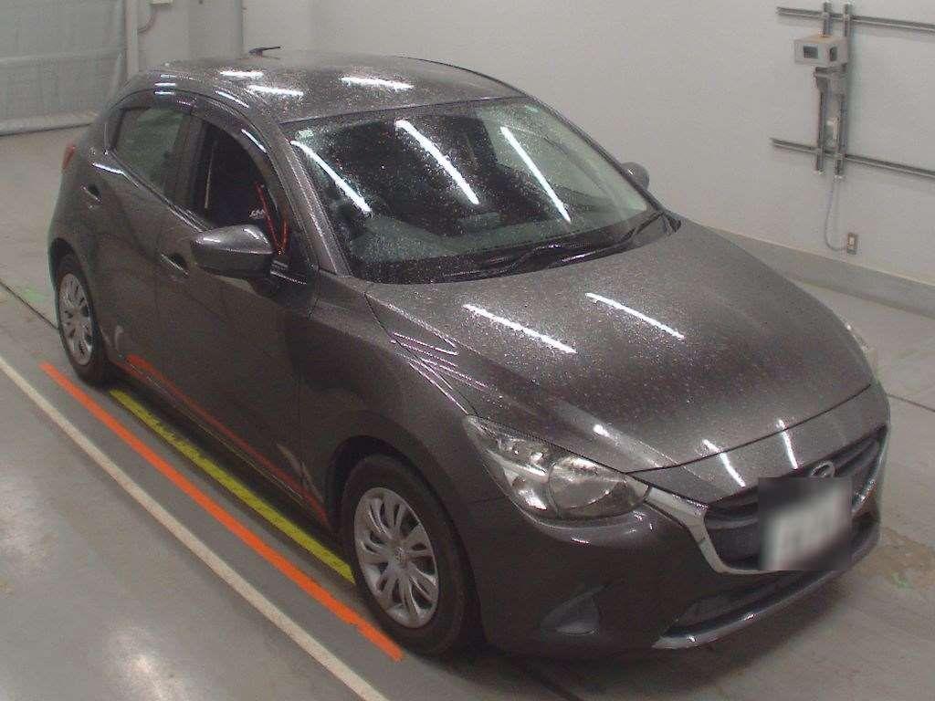 2016 Mazda Demio