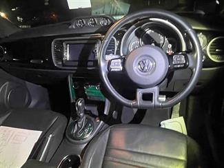 2014 Volkswagen Beetle - Thumbnail