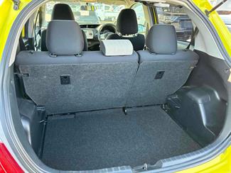 2014 Toyota Vitz - Thumbnail