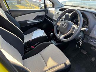 2014 Toyota Vitz - Thumbnail