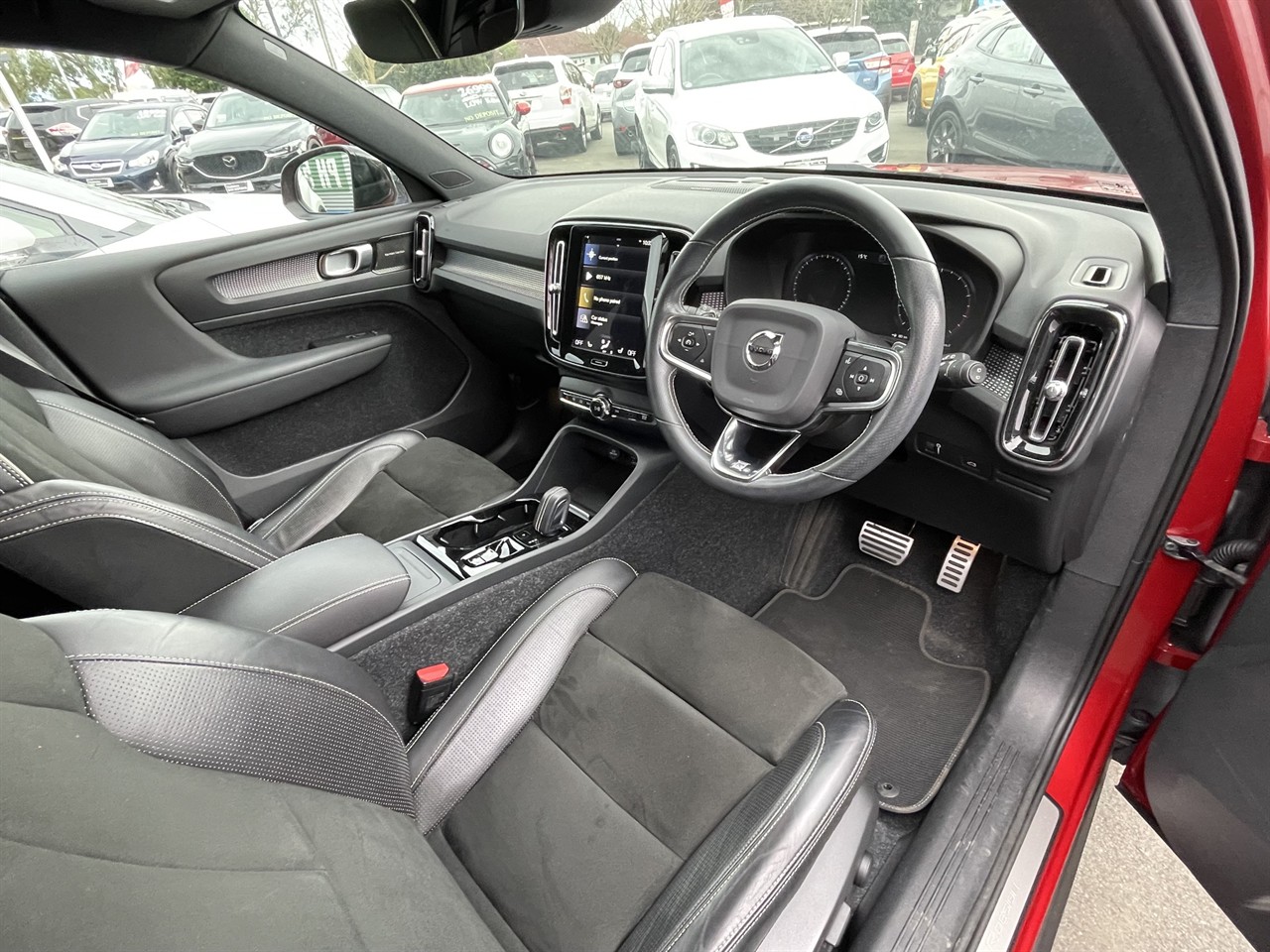 2020 Volvo XC40