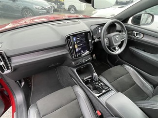 2020 Volvo XC40 - Thumbnail