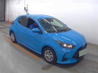 2022 Toyota Yaris - Thumbnail