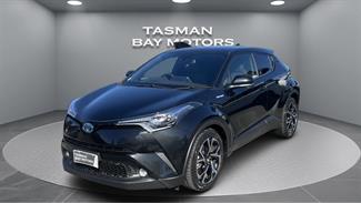 2017 Toyota C-HR - Thumbnail