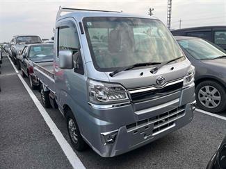 2020 Daihatsu HiJet - Thumbnail