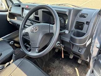 2020 Daihatsu HiJet - Thumbnail