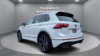 2023 Volkswagen Tiguan - Thumbnail