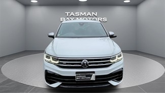 2023 Volkswagen Tiguan - Thumbnail
