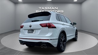 2023 Volkswagen Tiguan - Thumbnail
