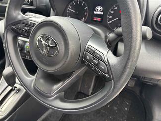 2021 Toyota Yaris - Thumbnail