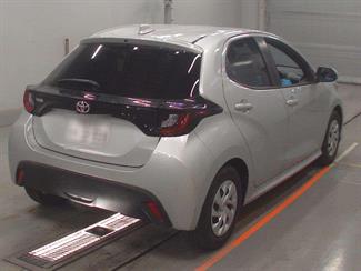 2021 Toyota Yaris - Thumbnail