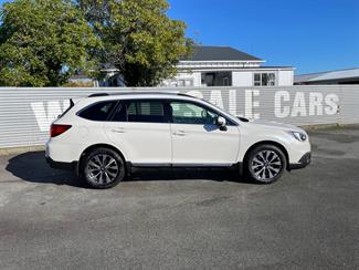 2016 Subaru Outback - Thumbnail
