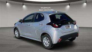 2020 Toyota Yaris - Thumbnail