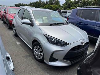 2020 Toyota Yaris - Thumbnail