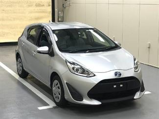 2017 Toyota Aqua - Thumbnail