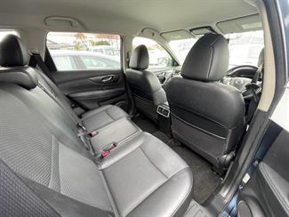 2015 Nissan X-Trail - Thumbnail