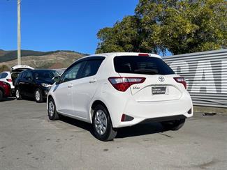 2020 Toyota Vitz - Thumbnail