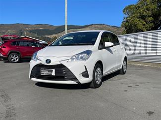 2020 Toyota Vitz - Thumbnail