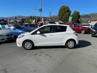 2020 Toyota Vitz - Thumbnail