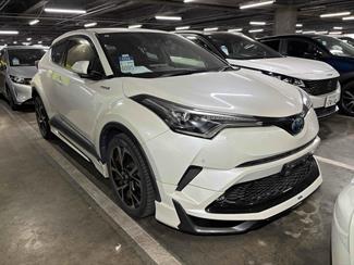 2019 Toyota C-HR - Thumbnail
