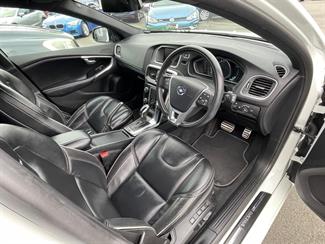 2013 Volvo V40 - Thumbnail