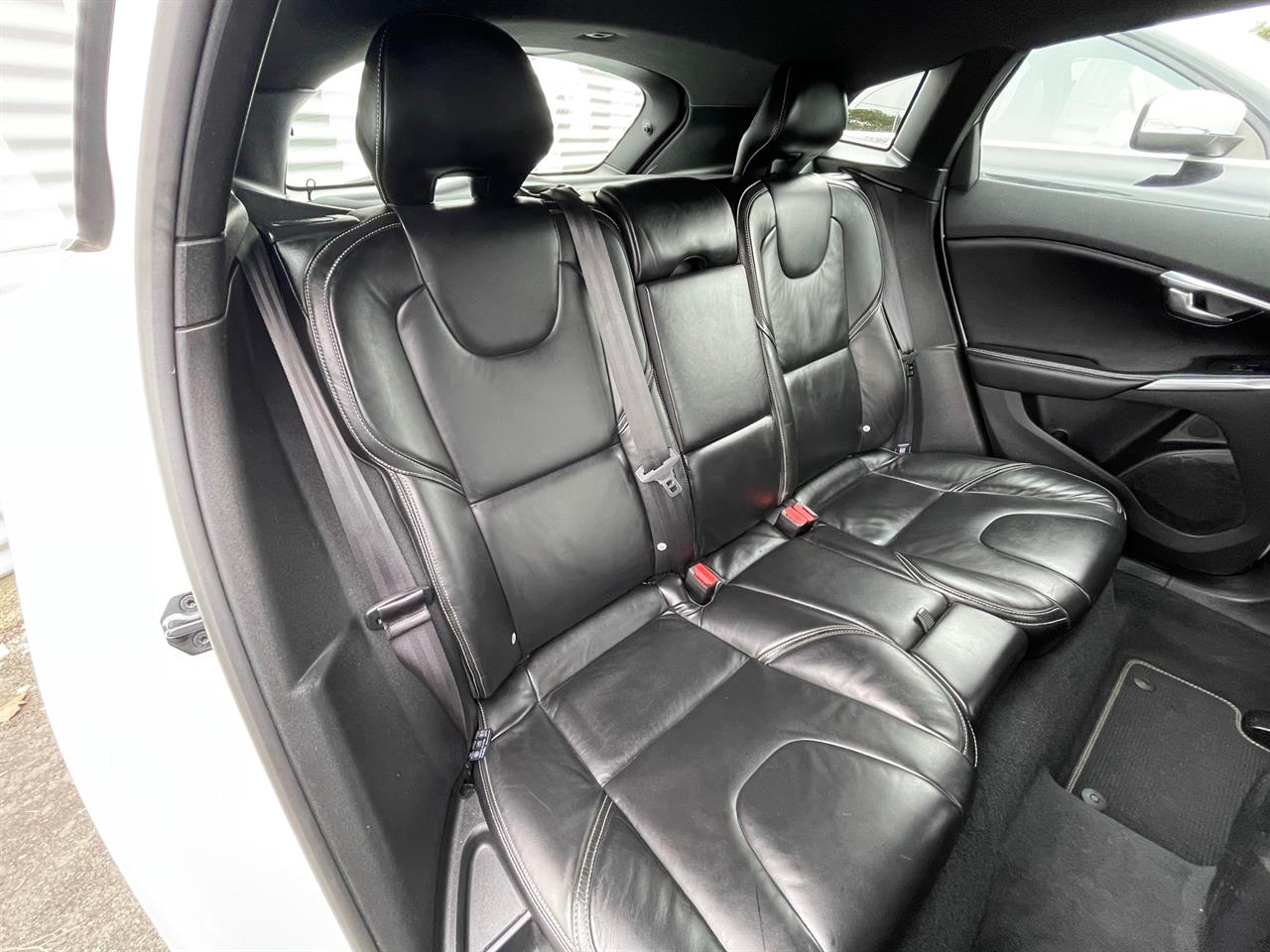 2013 Volvo V40